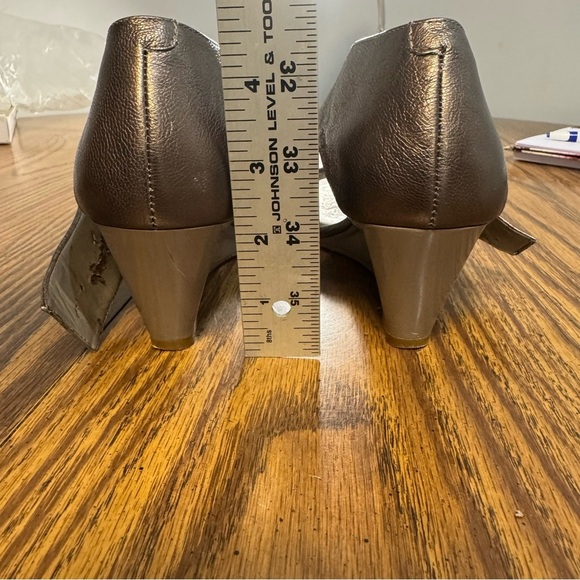 Nine West Elegant Brown Women's Sandals. Size 7.5 - Picture 10 of 10